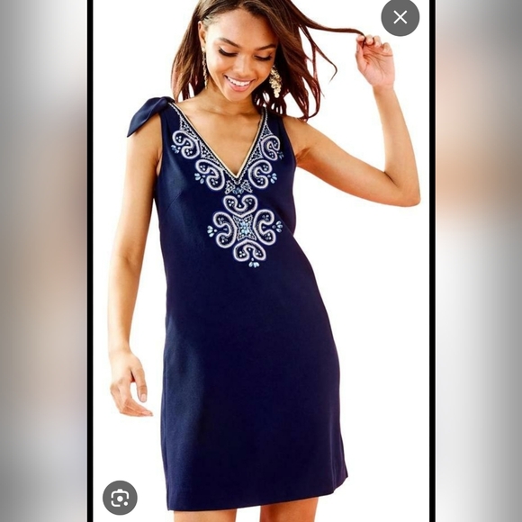 Lilly Pulitzer Dresses & Skirts - Lilly Pulitzer Penelope Shift Dress Navy Embellished Neckline Size 8